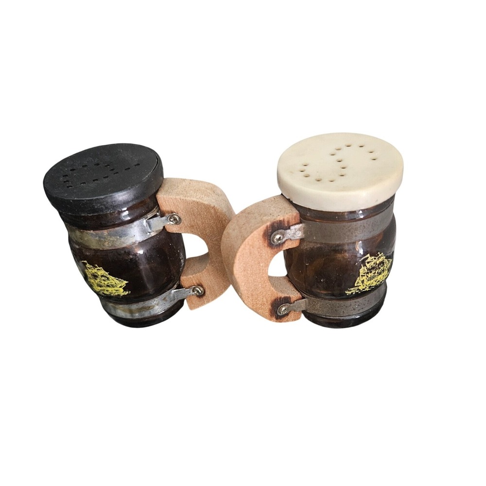 Vintage, Small, Brown Glass Barrel -‎ "Jamaica" Salt & Pepper Shaker Set